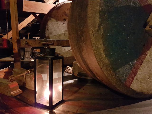 Kaars bij De Bonte Hen