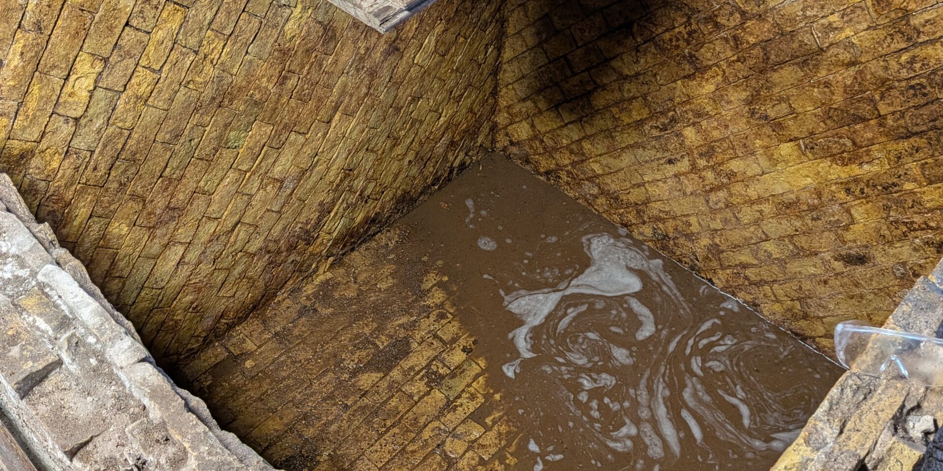 Schoongespoten Oliekelder